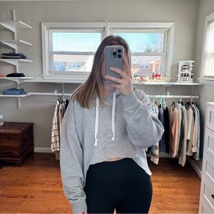 American Eagle Cropped Pullover